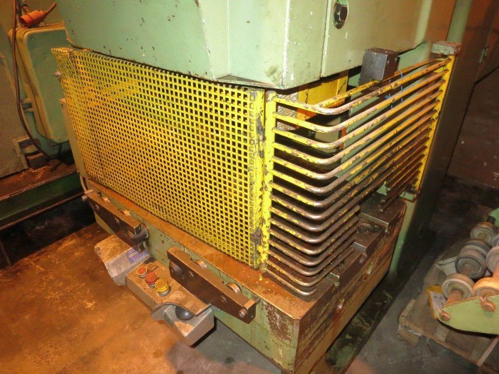 Masch KE2130 A - Metallbearbeitungsmaschine: das Bild 1 Masch KE2130 A - Metallbearbeitungsmaschine: das Bild 1