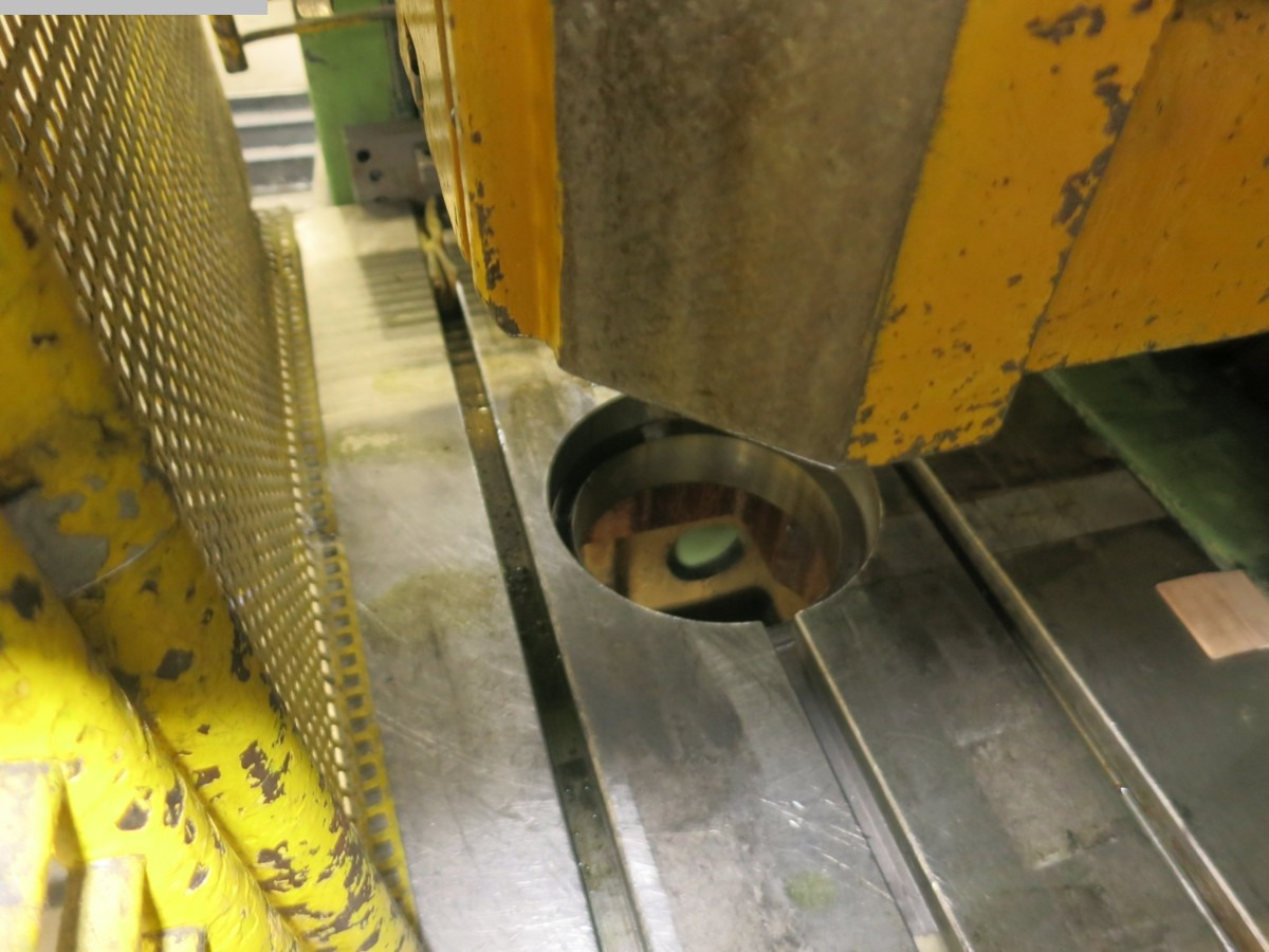 Masch KE2130A - Metallbearbeitungsmaschine: das Bild 5 Masch KE2130A - Metallbearbeitungsmaschine: das Bild 5