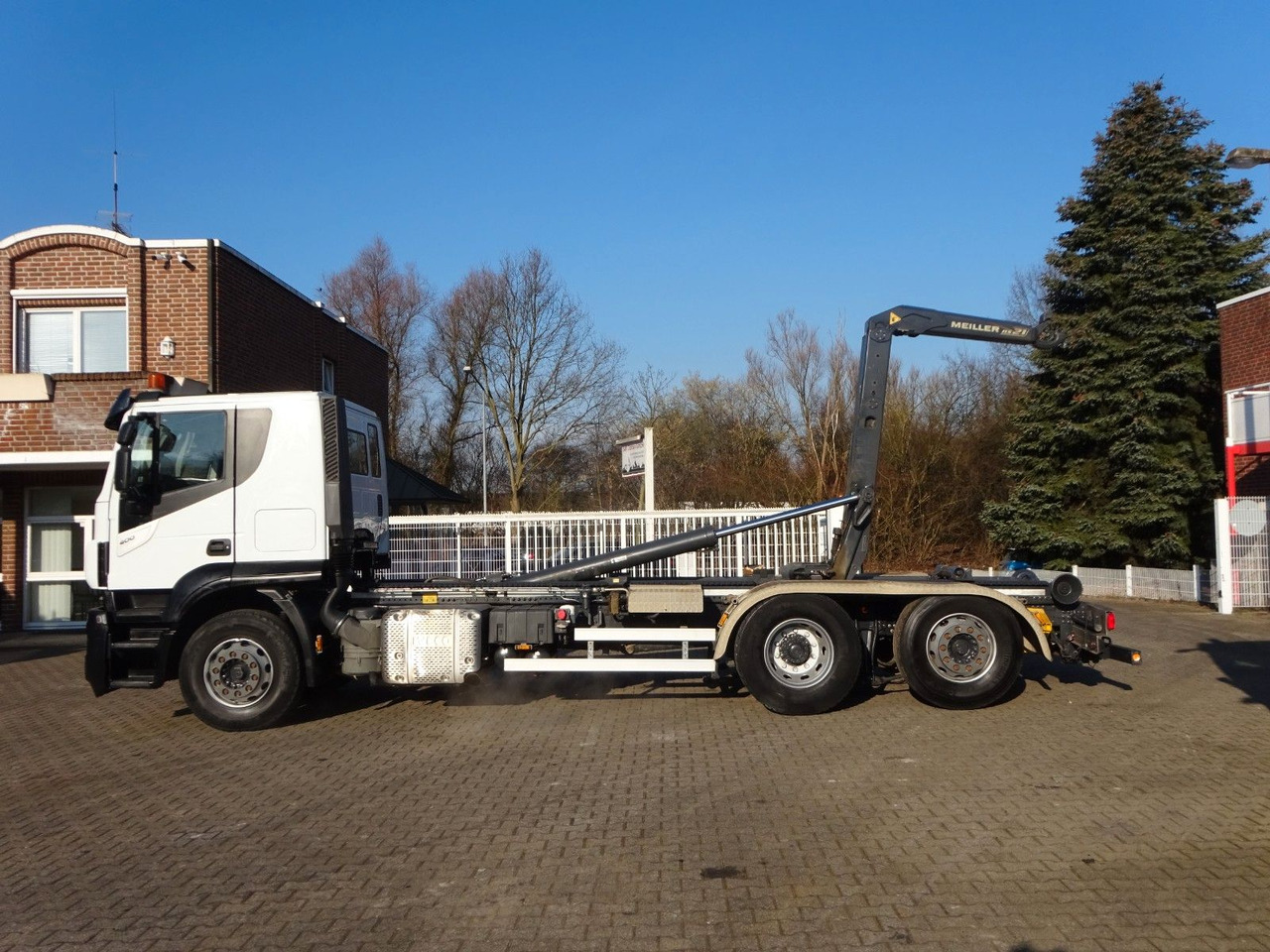 Iveco STRALIS 400 MEILLER Abroller Lift-Lenkachse 6x2 Iveco STRALIS 400 MEILLER Abroller Lift-Lenkachse 6x2 - Abrollkipper: das Bild 3 Iveco STRALIS 400 MEILLER Abroller Lift-Lenkachse 6x2 Iveco STRALIS 400 MEILLER Abroller Lift-Lenkachse 6x2 - Abrollkipper: das Bild 3
