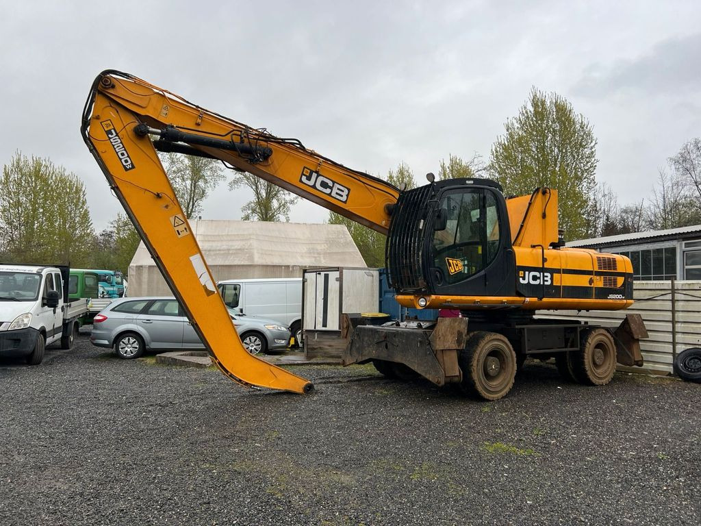 JCB JS 200 W Umschlagbagger JCB JS 200 W Umschlagbagger - Mobilbagger: das Bild 1 JCB JS 200 W Umschlagbagger JCB JS 200 W Umschlagbagger - Mobilbagger: das Bild 1