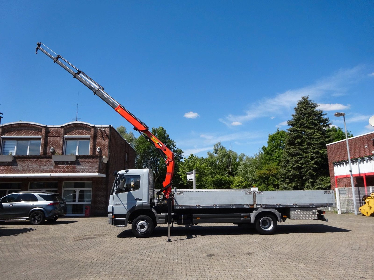 Mercedes-Benz 1222 Atego mit Palfinger PK8501 Kran 4x2 - Pritsche LKW, Autokran: das Bild 1 Mercedes-Benz 1222 Atego mit Palfinger PK8501 Kran 4x2 - Pritsche LKW, Autokran: das Bild 1