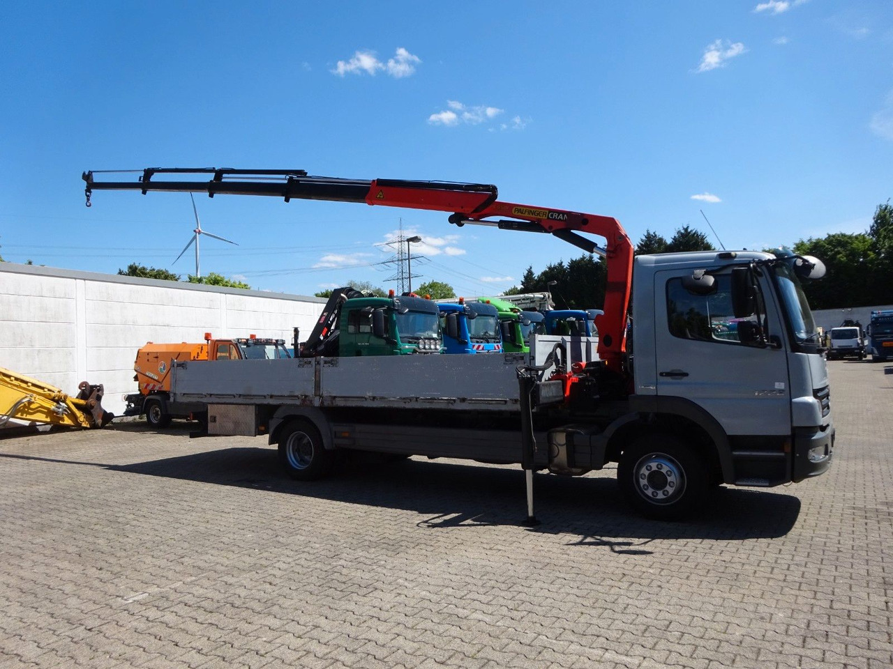Pritsche LKW, Autokran Mercedes-Benz 1222 Atego mit Palfinger PK8501 Kran 4x2: das Bild 7