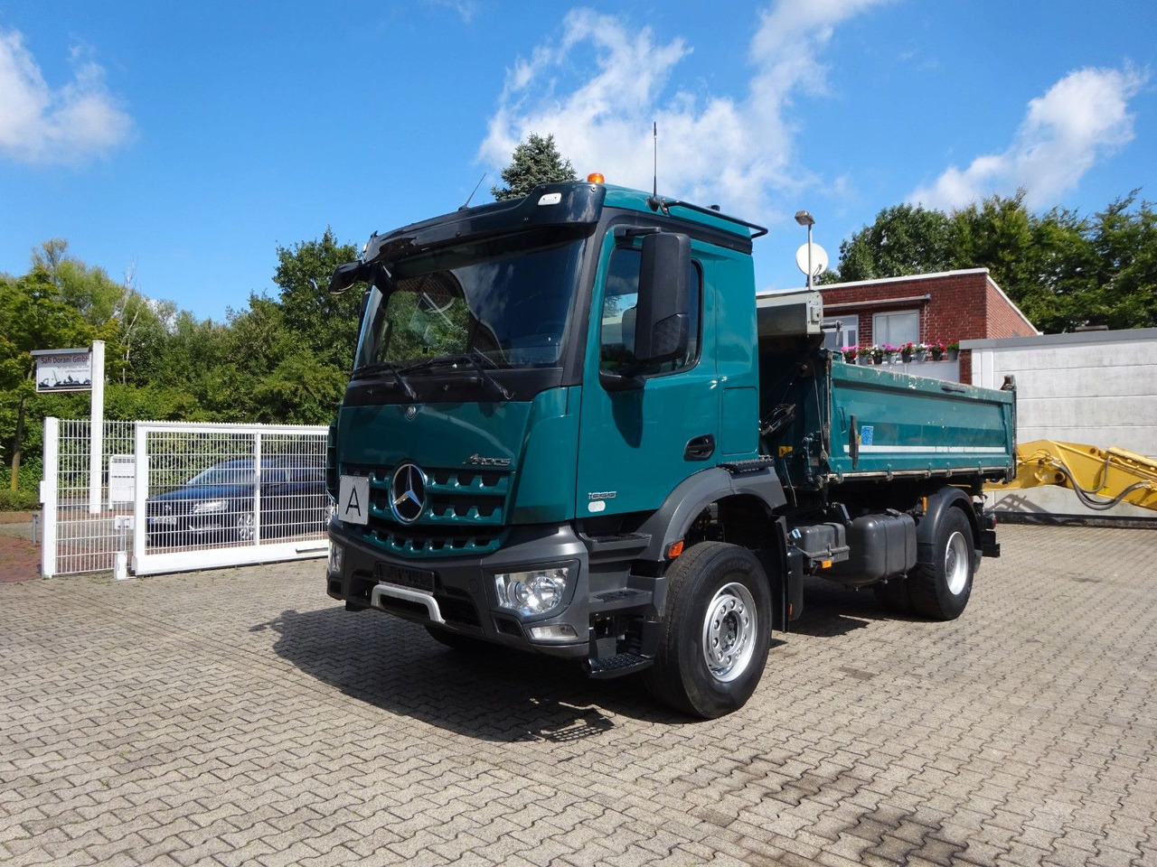 Mercedes-Benz 1833 Actros MEILLER 3Skipper 4x2 - Kipper: das Bild 4 Mercedes-Benz 1833 Actros MEILLER 3Skipper 4x2 - Kipper: das Bild 4