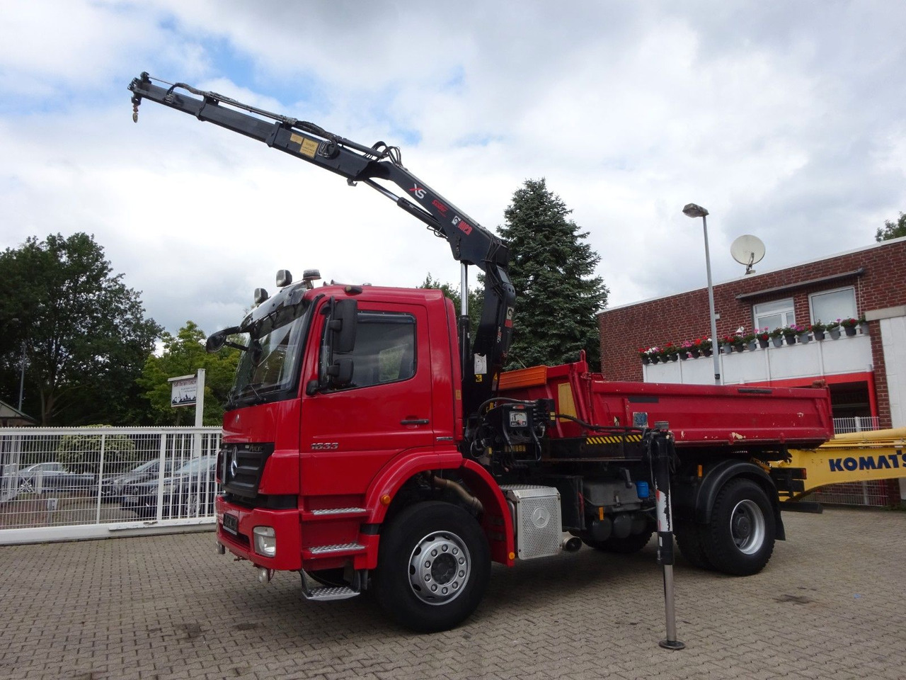 Mercedes-Benz 1833 Axor Meiller 3Skipper +HIAB 111 HIDUO +Funk - Kipper, Autokran: das Bild 5 Mercedes-Benz 1833 Axor Meiller 3Skipper +HIAB 111 HIDUO +Funk - Kipper, Autokran: das Bild 5