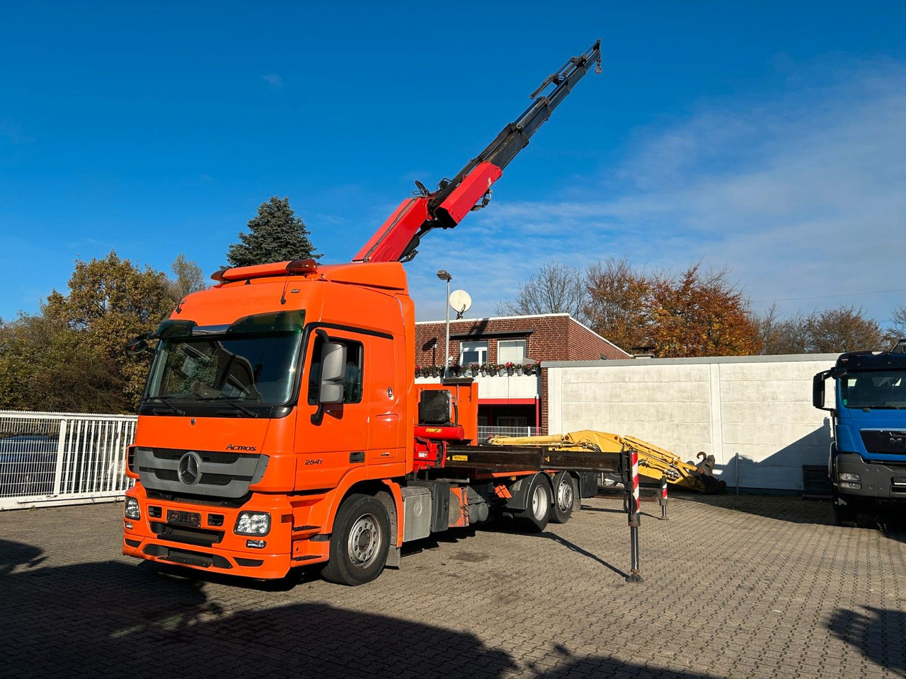 Mercedes-Benz 2541 Actros Plattform + FASSI Kran 6X2 - Autokran: das Bild 3 Mercedes-Benz 2541 Actros Plattform + FASSI Kran 6X2 - Autokran: das Bild 3