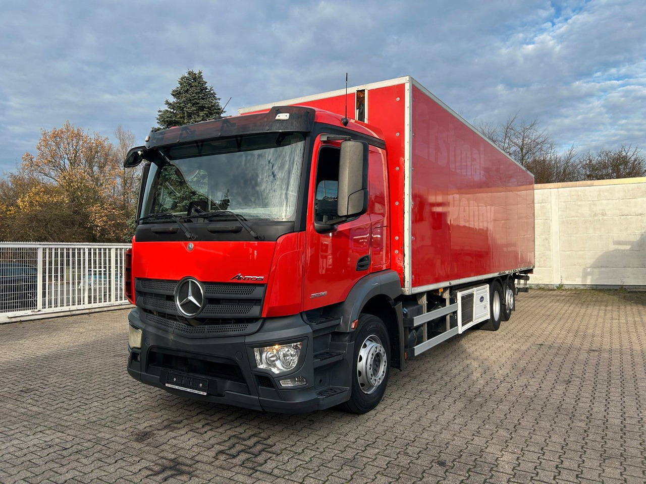 Mercedes-Benz 2636 Antos Kühlkoffer +BÄR LBW 3x im Bestand - Kühlkoffer LKW: das Bild 2 Mercedes-Benz 2636 Antos Kühlkoffer +BÄR LBW 3x im Bestand - Kühlkoffer LKW: das Bild 2