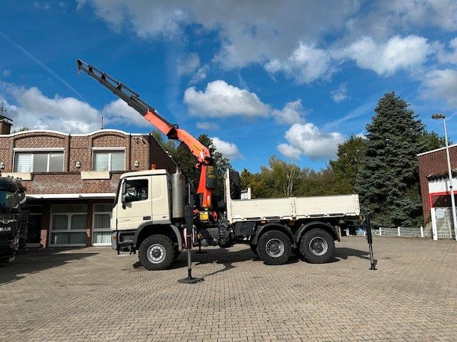 Mercedes-Benz 3344 Actros Pritsche + PK 34002 6x6 - Autokran: das Bild 3 Mercedes-Benz 3344 Actros Pritsche + PK 34002 6x6 - Autokran: das Bild 3