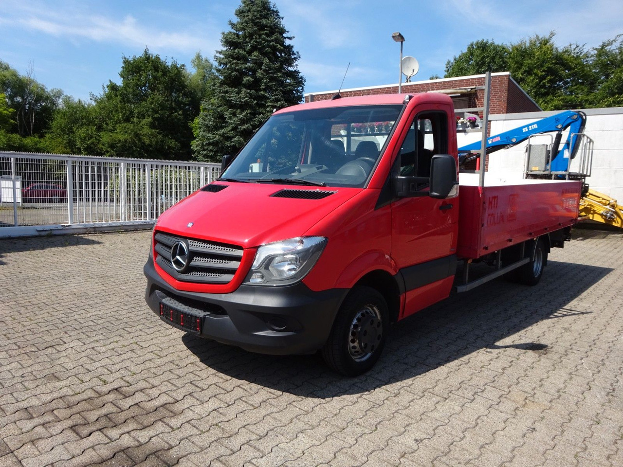 Mercedes-Benz Sprinter Pritsche 519CDI Bluetec 4x2 - Pritsche Transporter: das Bild 1 Mercedes-Benz Sprinter Pritsche 519CDI Bluetec 4x2 - Pritsche Transporter: das Bild 1
