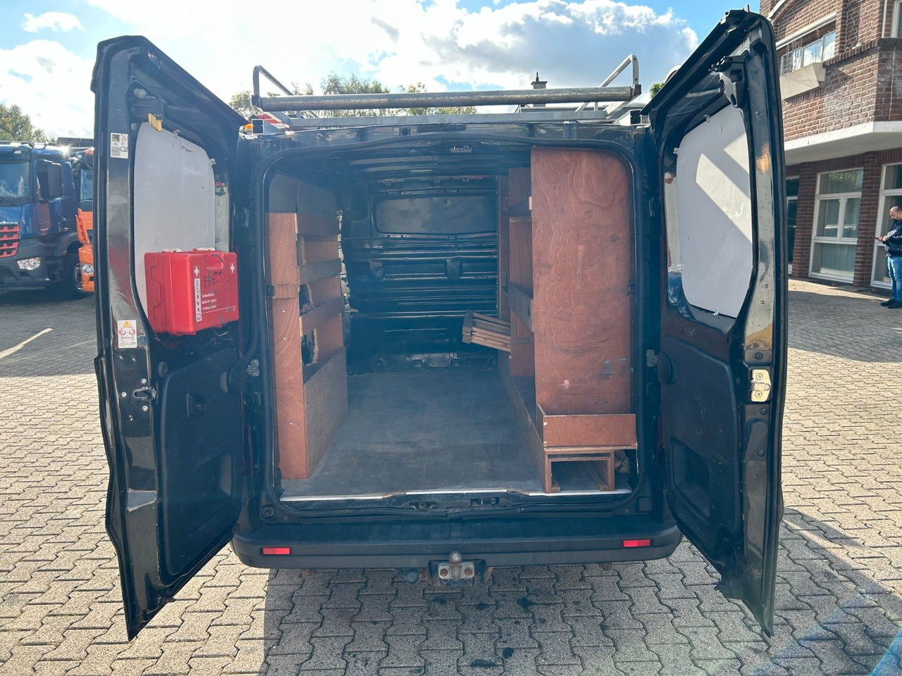 Opel Vivaro CDTI Kastenwagen 4x2 - Kleintransporter: das Bild 5 Opel Vivaro CDTI Kastenwagen 4x2 - Kleintransporter: das Bild 5