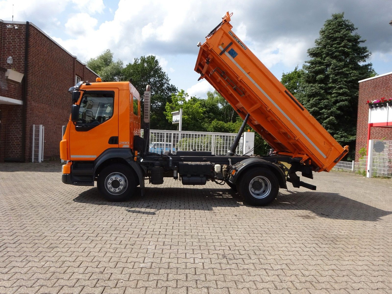 Volvo FL 280 MEILLER 3Skipper 4x2 - Kipper: das Bild 4 Volvo FL 280 MEILLER 3Skipper 4x2 - Kipper: das Bild 4