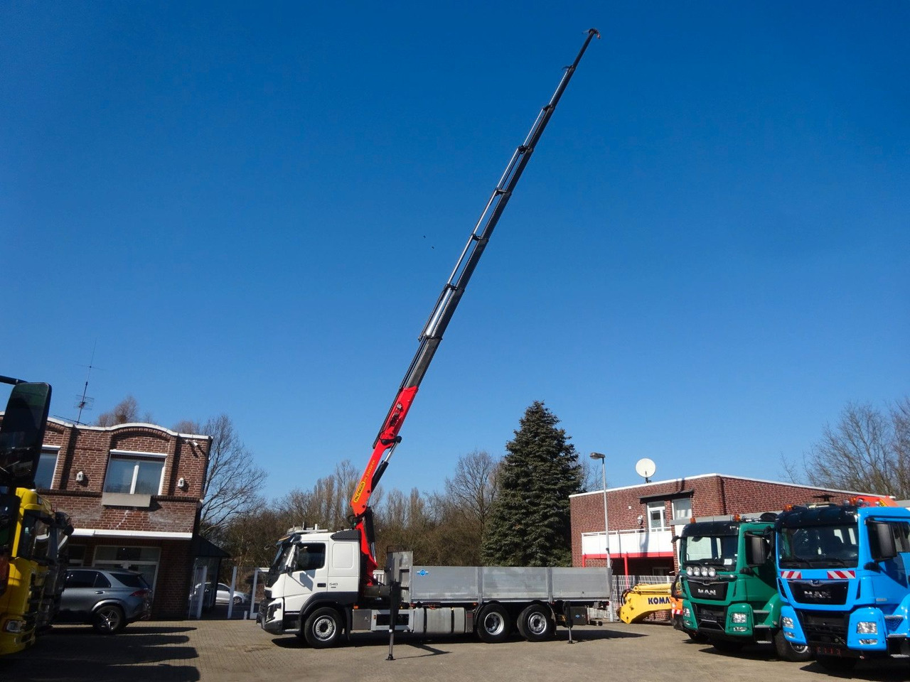 Volvo FMX 540 Pritsche + PK 33002 Kran 6x2 - Autokran: das Bild 3 Volvo FMX 540 Pritsche + PK 33002 Kran 6x2 - Autokran: das Bild 3