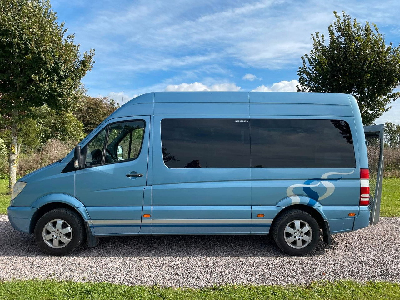 Mercedes-Benz Sprinter 316 CDI AUT *BUS+lift * 9 bis 11 sitze - Personentransporter: das Bild 2 Mercedes-Benz Sprinter 316 CDI AUT *BUS+lift * 9 bis 11 sitze - Personentransporter: das Bild 2