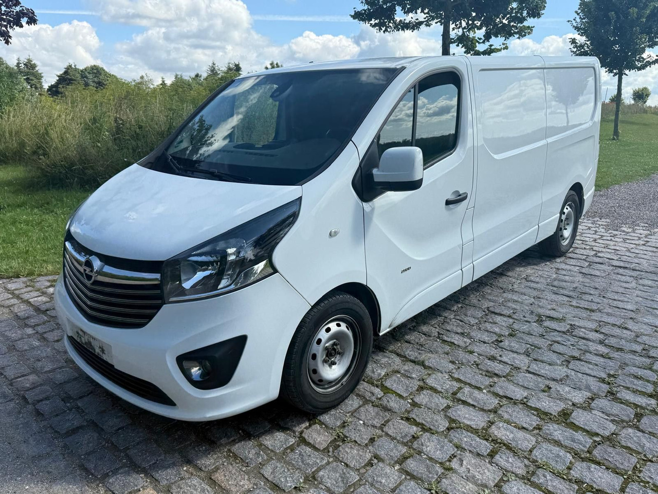 Opel Vivaro 1.6 cdti BiTurbo LANG *6000€ netto - Kleintransporter: das Bild 1 Opel Vivaro 1.6 cdti BiTurbo LANG *6000€ netto - Kleintransporter: das Bild 1