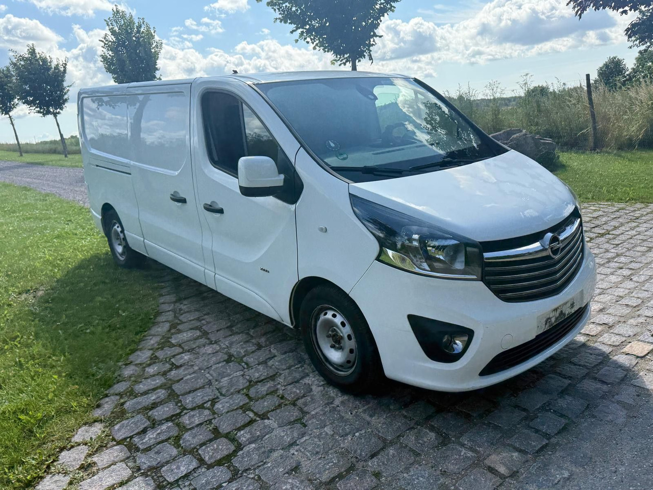 Opel Vivaro 1.6 cdti BiTurbo LANG *6000€ netto - Kleintransporter: das Bild 2 Opel Vivaro 1.6 cdti BiTurbo LANG *6000€ netto - Kleintransporter: das Bild 2
