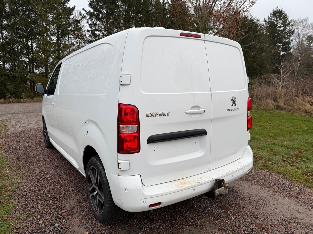 Peugeot Expert Kasten Premium L2 - Kleintransporter: das Bild 3 Peugeot Expert Kasten Premium L2 - Kleintransporter: das Bild 3