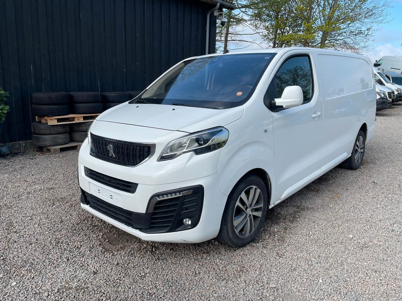 Peugeot Expert Kasten Premium L3 BlueHDi 2,0 *Defect* - Kleintransporter: das Bild 1 Peugeot Expert Kasten Premium L3 BlueHDi 2,0 *Defect* - Kleintransporter: das Bild 1