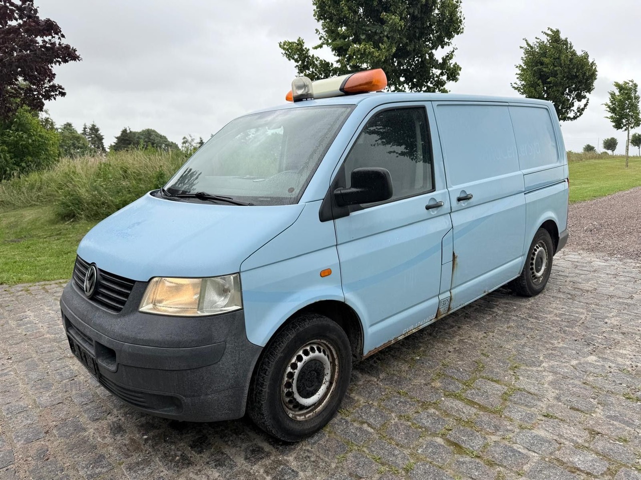 Volkswagen T5 Transporter 2.5 TDI 4Motion 4x4 *5520€ netto - Kleintransporter: das Bild 2 Volkswagen T5 Transporter 2.5 TDI 4Motion 4x4 *5520€ netto - Kleintransporter: das Bild 2