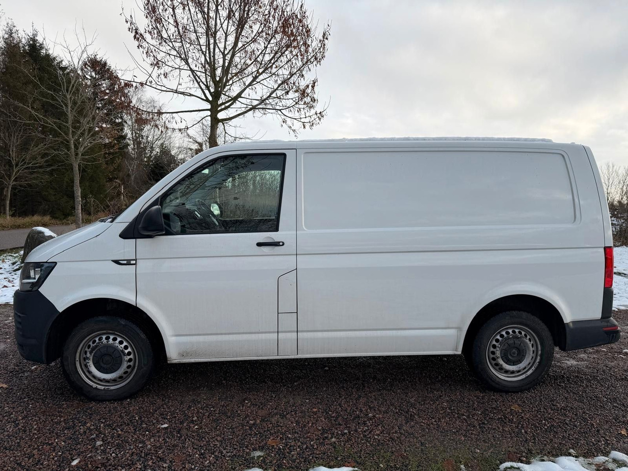 Volkswagen T6 Transporter Kasten Kombi - Personentransporter: das Bild 2 Volkswagen T6 Transporter Kasten Kombi - Personentransporter: das Bild 2