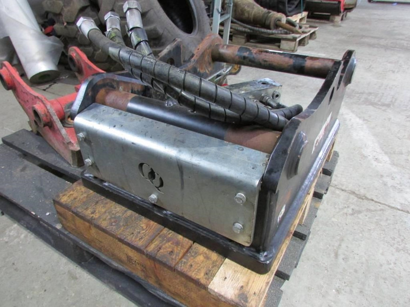 OilQuick OQ 65 Adapterplatte 2.900 EUR - Anbauteil für Baumaschine: das Bild 4 OilQuick OQ 65 Adapterplatte 2.900 EUR - Anbauteil für Baumaschine: das Bild 4