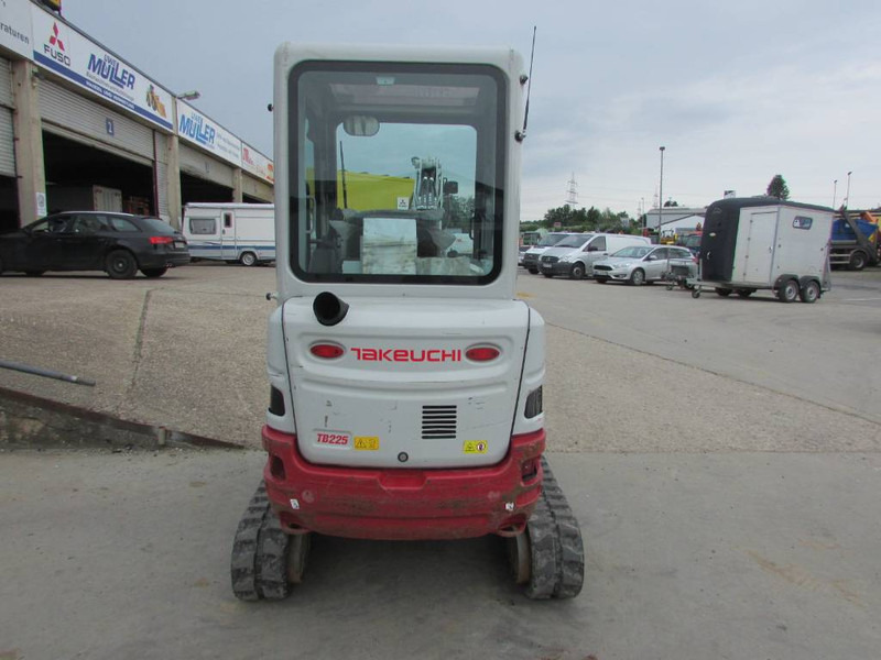 Takeuchi TB225 V3 Minibagger 35.500 EUR net - Minibagger: das Bild 5 Takeuchi TB225 V3 Minibagger 35.500 EUR net - Minibagger: das Bild 5