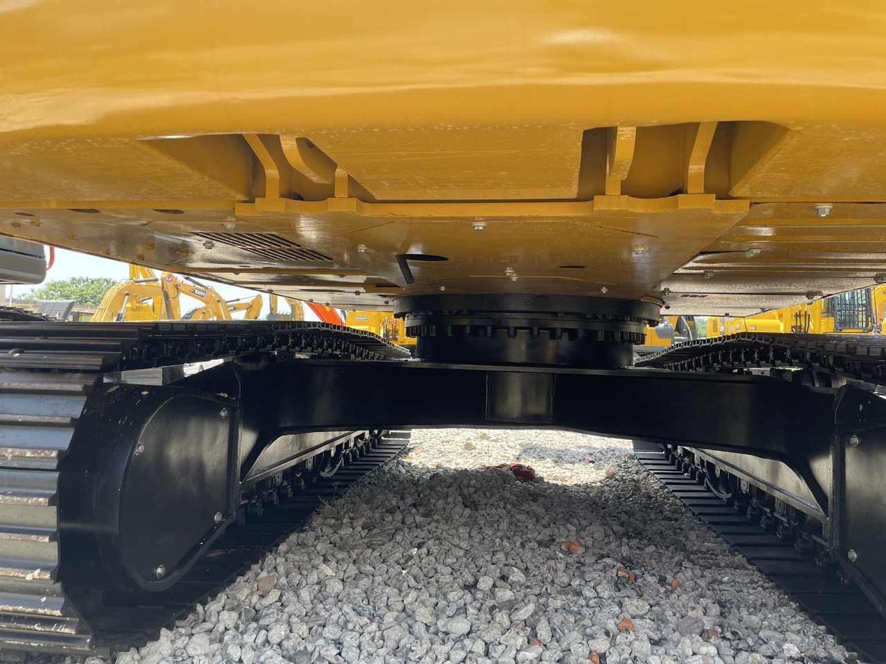 CATERPILLAR 323D2 - Kettenbagger: das Bild 4 CATERPILLAR 323D2 - Kettenbagger: das Bild 4