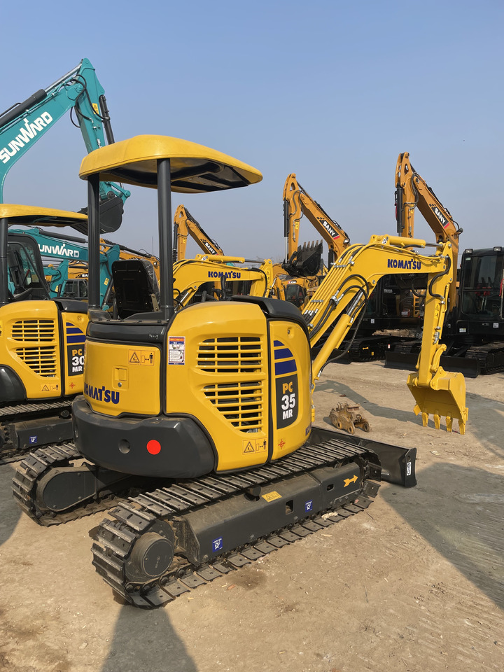 KOMATSU PC 35 MR-3 - Minibagger: das Bild 4 KOMATSU PC 35 MR-3 - Minibagger: das Bild 4