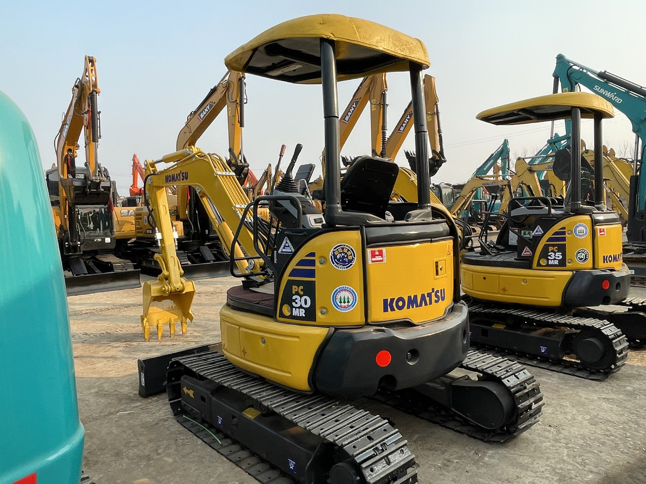 KOMATSU PC30MR-3 - Minibagger: das Bild 1 KOMATSU PC30MR-3 - Minibagger: das Bild 1
