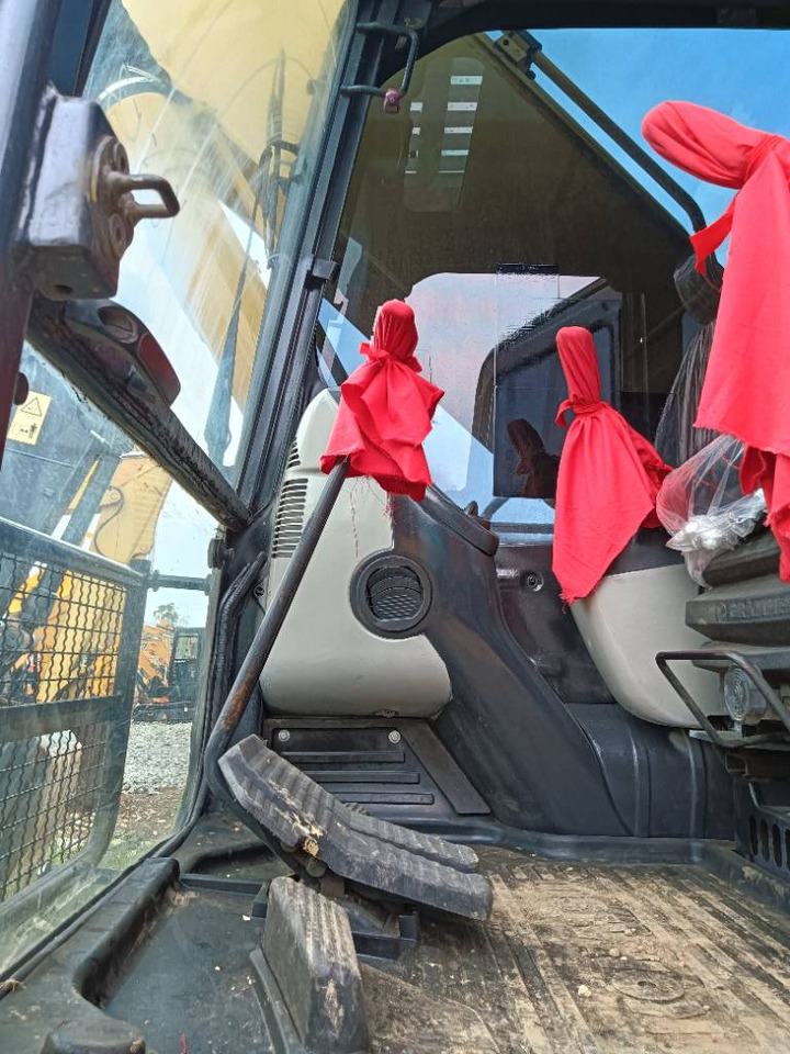 Leasing für Komatsu PC 220-8 Komatsu PC 220-8: das Bild 7 Leasing für Komatsu PC 220-8 Komatsu PC 220-8: das Bild 7