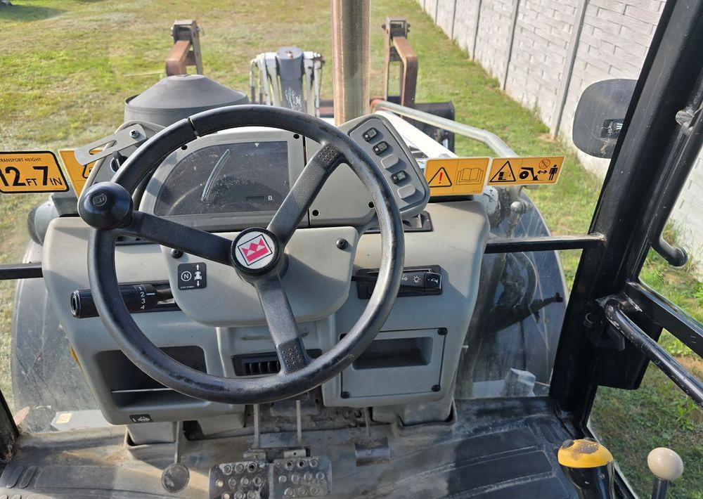 Terex - Baggerlader: das Bild 4 Terex - Baggerlader: das Bild 4