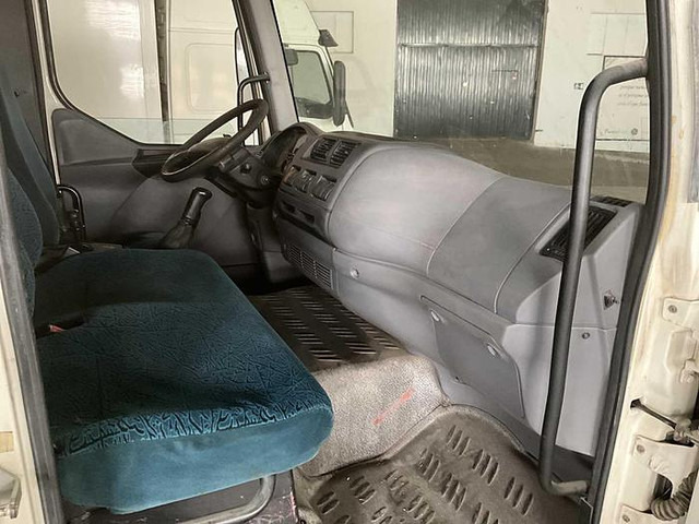 Innenraum Bild 1: Kühlkoffer LKW DAF AE 45 LF 3 12