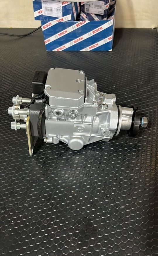 Bosch 2023 0470004015 Bosch Perkins - Kraftstoffpumpe für Bagger: das Bild 2 Bosch 2023 0470004015 Bosch Perkins - Kraftstoffpumpe für Bagger: das Bild 2
