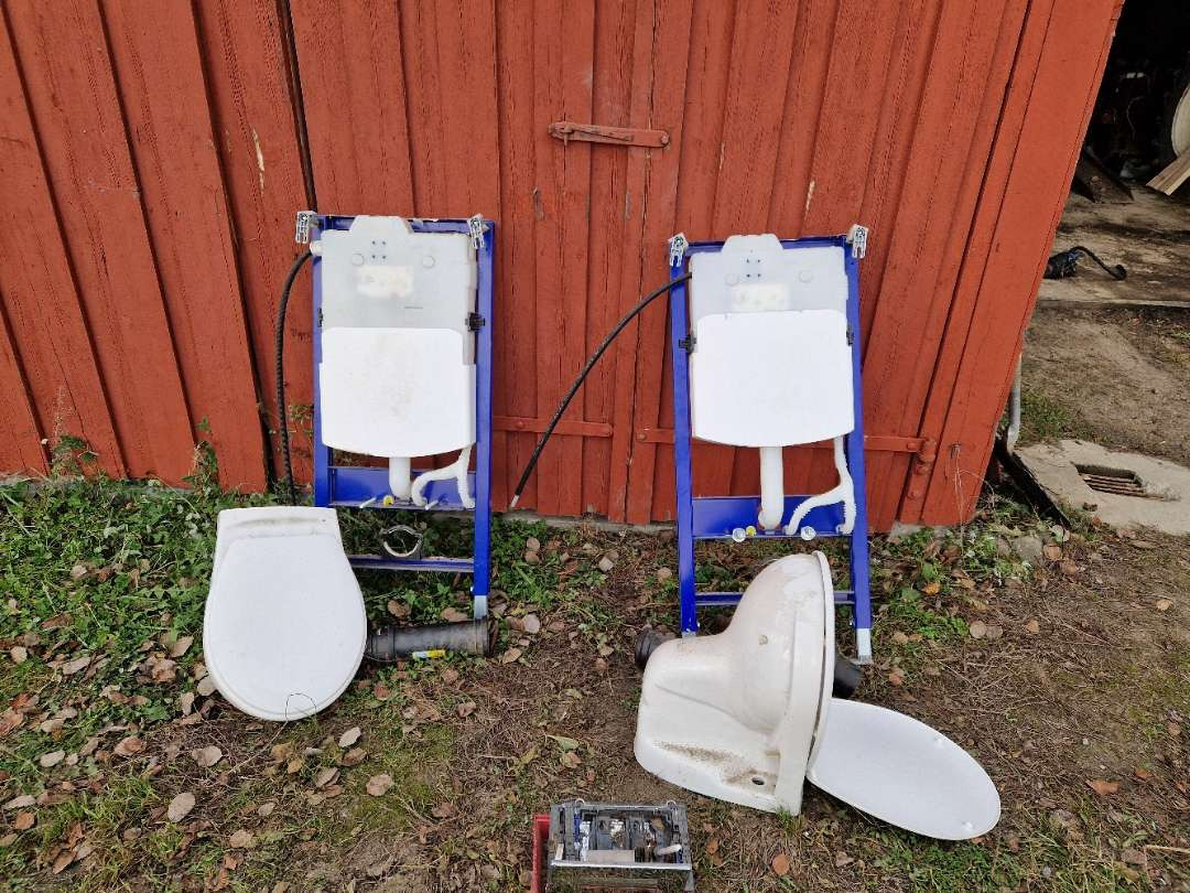 Werkzeug/ Gerät Geberit Veggtoalett komplett 2 stk: das Bild 1
