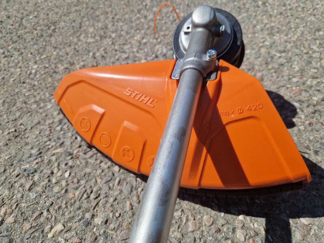 STIHL FSA 130 med AR 3000 ryggsekkbatteri – kraftig og stillegående profftrimmer - Motorradanhänger: das Bild 2 STIHL FSA 130 med AR 3000 ryggsekkbatteri – kraftig og stillegående profftrimmer - Motorradanhänger: das Bild 2