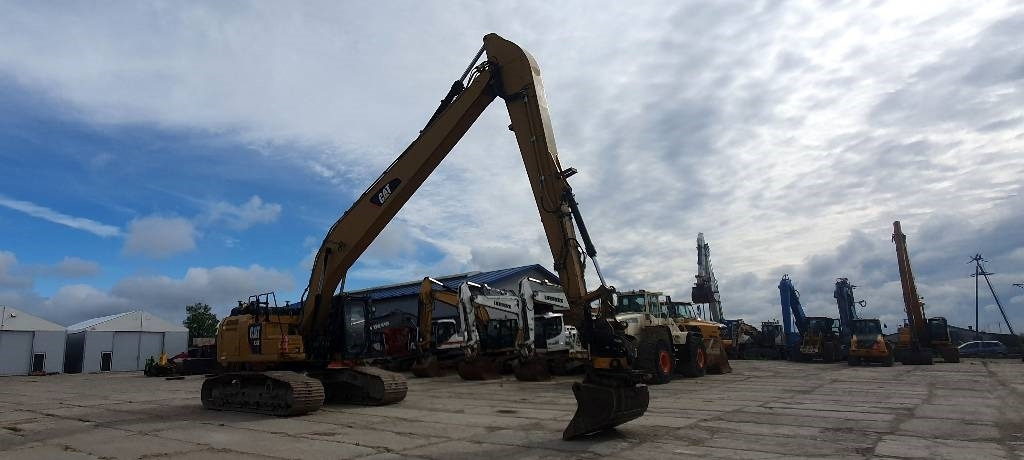 CAT 330 FLN - Bagger: das Bild 1 CAT 330 FLN - Bagger: das Bild 1