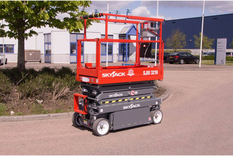 Skyjack SJIII3219 | 2016 - Scherenbühne: das Bild 3 Skyjack SJIII3219 | 2016 - Scherenbühne: das Bild 3