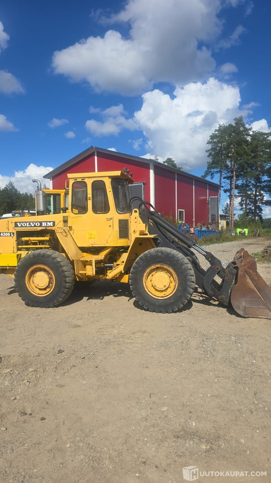 Volvo 4300 L, 1980 Pyöräkuormaaja, Leppävirta - Baumaschine: das Bild 2 Volvo 4300 L, 1980 Pyöräkuormaaja, Leppävirta - Baumaschine: das Bild 2