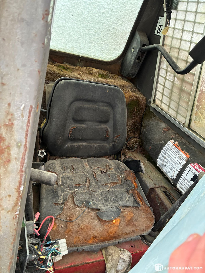 Gehl 3825 Loader, Pälkäne - Kompaktlader: das Bild 3 Gehl 3825 Loader, Pälkäne - Kompaktlader: das Bild 3