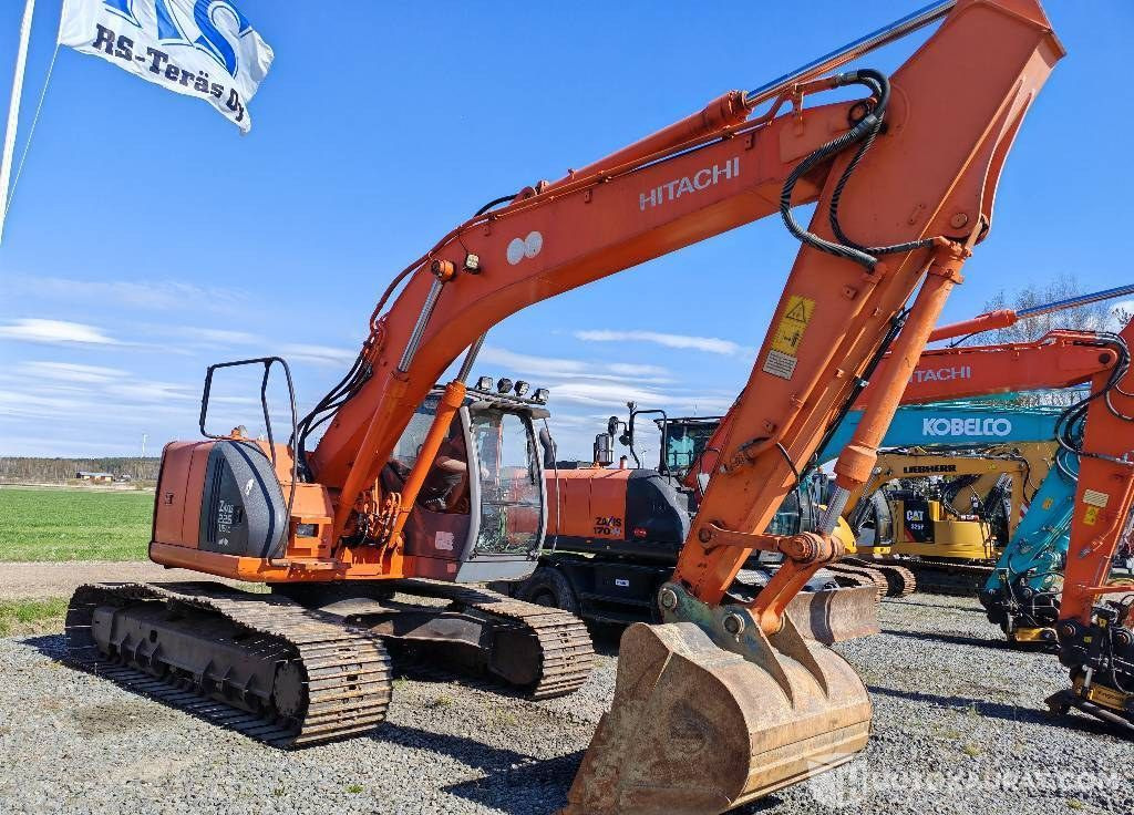 Hitachi ZX 225 US, 2003, 16 156 h Kaivinkone, Kurikka - Kettenbagger: das Bild 3 Hitachi ZX 225 US, 2003, 16 156 h Kaivinkone, Kurikka - Kettenbagger: das Bild 3