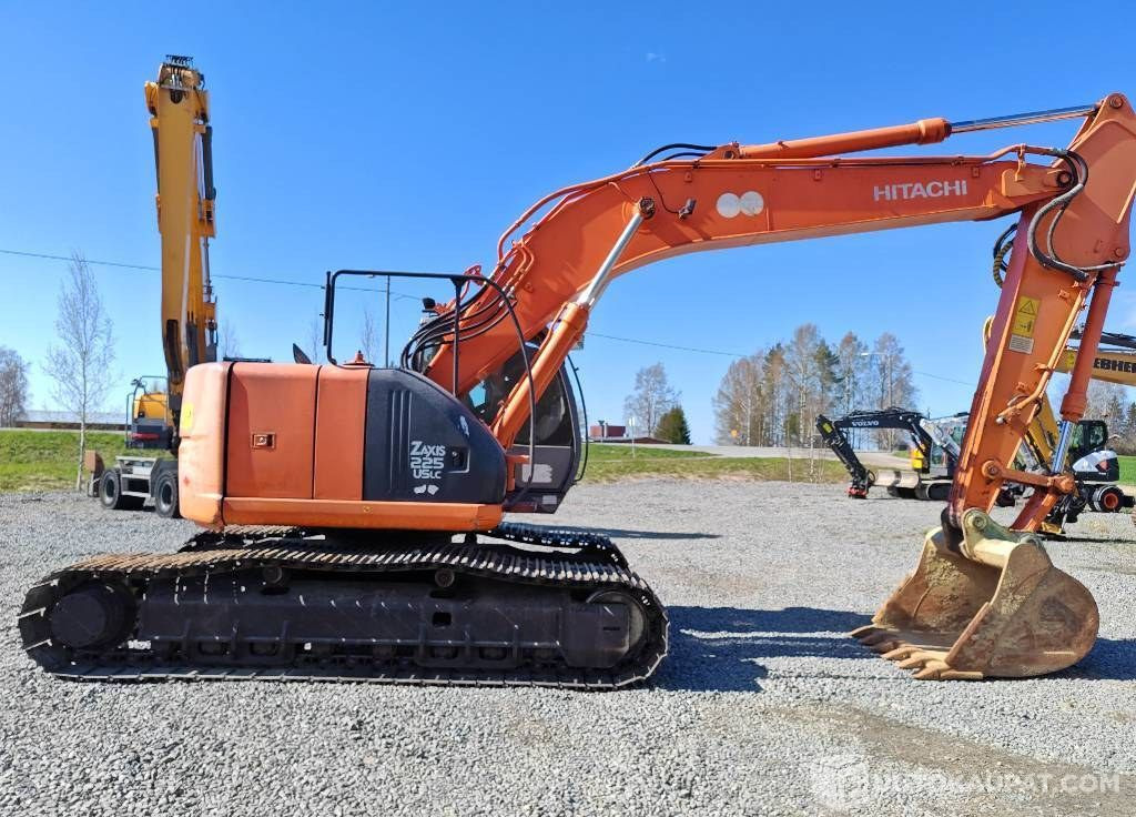 Hitachi ZX 225 US, 2003, 16 156 h Kaivinkone, Kurikka - Kettenbagger: das Bild 2 Hitachi ZX 225 US, 2003, 16 156 h Kaivinkone, Kurikka - Kettenbagger: das Bild 2