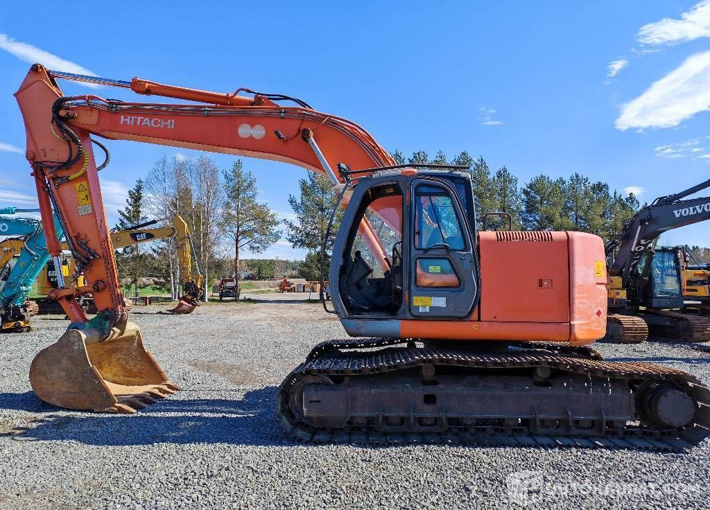 Hitachi ZX 225 US, 2003, 16 156 h Kaivinkone, Kurikka - Kettenbagger: das Bild 1 Hitachi ZX 225 US, 2003, 16 156 h Kaivinkone, Kurikka - Kettenbagger: das Bild 1
