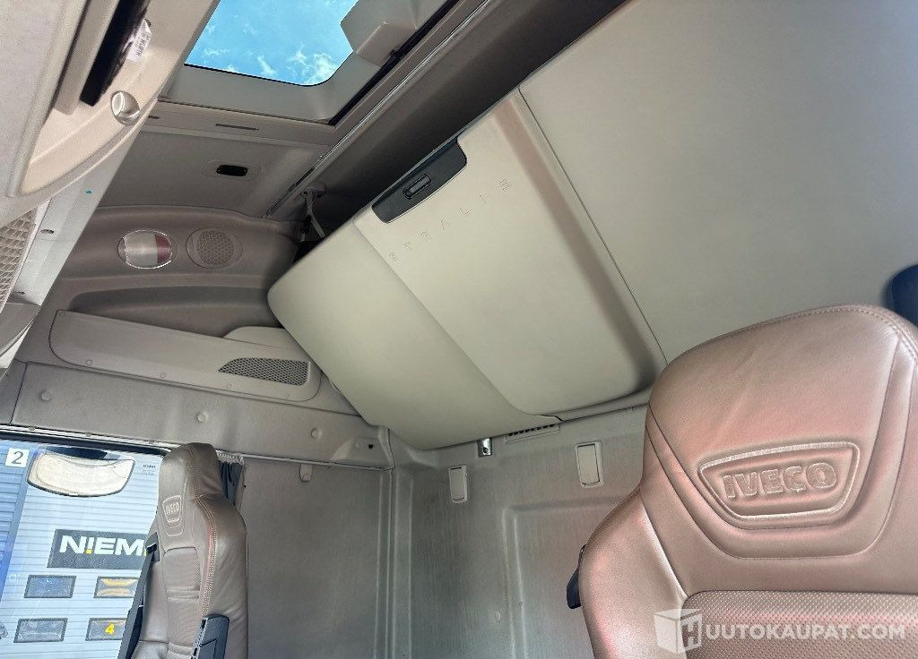 LKW Iveco Stralis AS440S560 6x2, 2017, 12.9 l, 887 000 km, Pirkkala: das Bild 11
