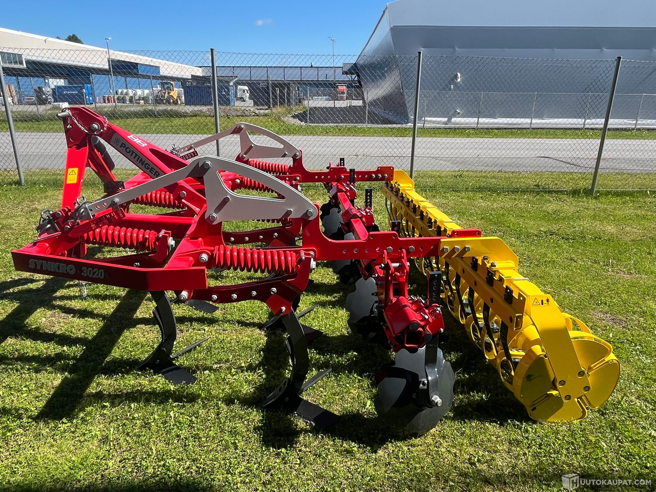Pöttinger Synkro 3020 Nova, Kultivaattori pakkerilla, OKRASPECIAL, 2025, Hämeenlinna - Landmaschine: das Bild 2 Pöttinger Synkro 3020 Nova, Kultivaattori pakkerilla, OKRASPECIAL, 2025, Hämeenlinna - Landmaschine: das Bild 2