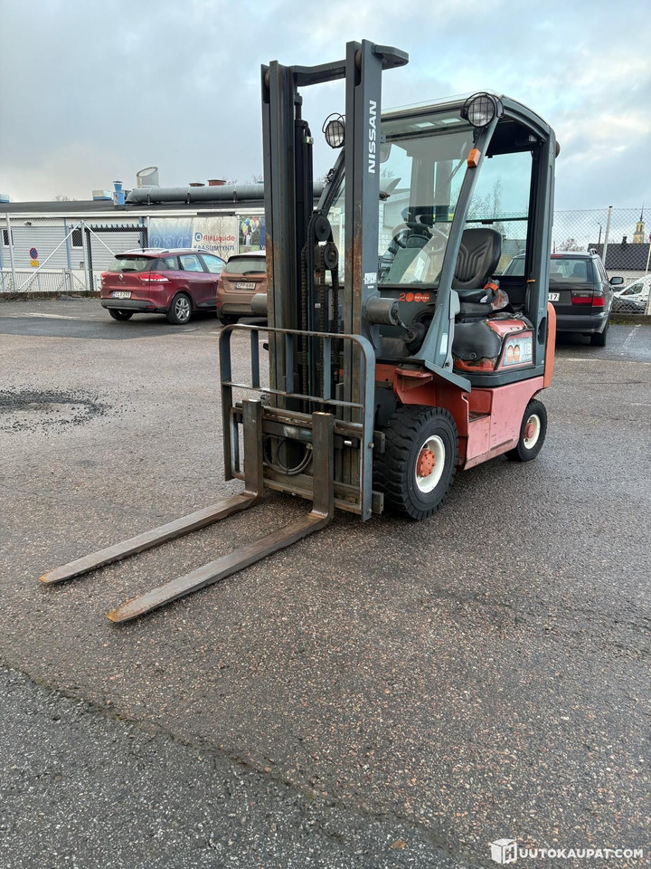 Nissan FD01A18Q, 2000 Forklift, Tampere - Dieselstapler: das Bild 1 Nissan FD01A18Q, 2000 Forklift, Tampere - Dieselstapler: das Bild 1