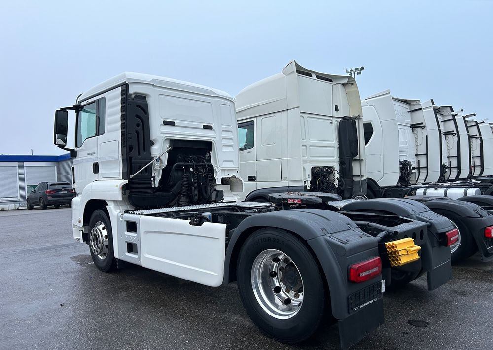 MAN TGS 18.500 TOP1 NAUKA JAZDY POLIFT ELKA AUTOMAT 4x2 STANDARD 315/70r22.5 SUPER STAN TGX 470 460 420 430 500 510 400 360 410 - Sattelzugmaschine: das Bild 4 MAN TGS 18.500 TOP1 NAUKA JAZDY POLIFT ELKA AUTOMAT 4x2 STANDARD 315/70r22.5 SUPER STAN TGX 470 460 420 430 500 510 400 360 410 - Sattelzugmaschine: das Bild 4