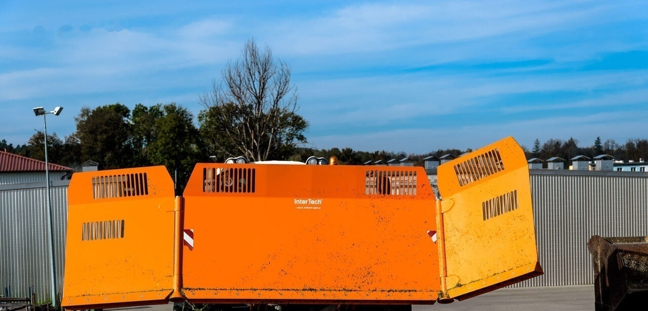 Inter-Tech GS04 5m - Anbauteil für Landmaschine: das Bild 1 Inter-Tech GS04 5m - Anbauteil für Landmaschine: das Bild 1