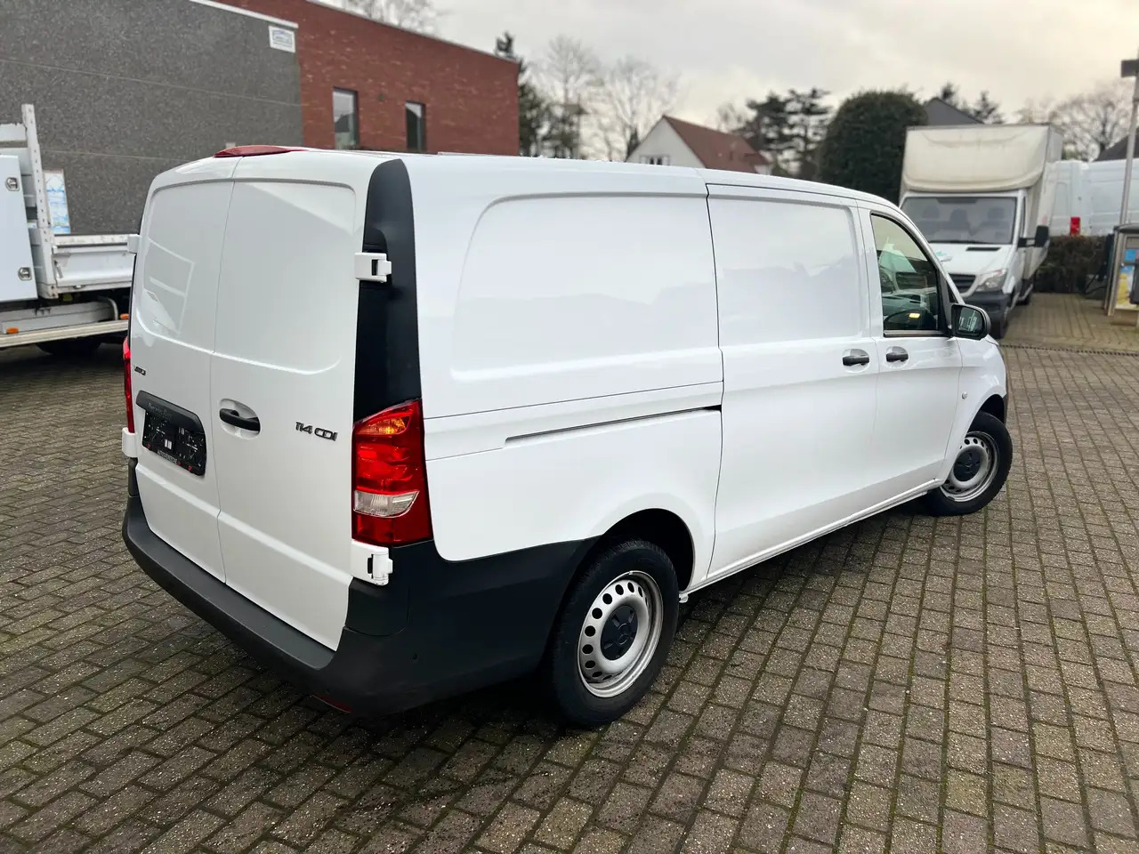 Mercedes-Benz Vito 114 PERFECT TOOL A2/L2 (28.900ex.) Camera|AUDIO40 - Kastenwagen: das Bild 4 Mercedes-Benz Vito 114 PERFECT TOOL A2/L2 (28.900ex.) Camera|AUDIO40 - Kastenwagen: das Bild 4