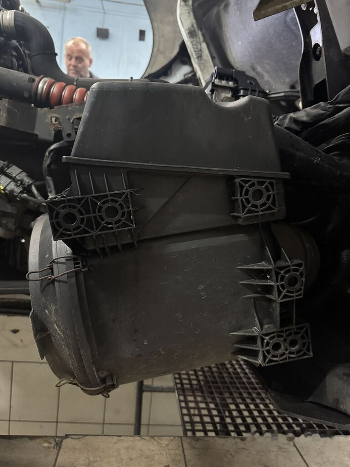 Mercedes-Benz Atego III A9705280705 Mercedes-Benz Atego III - Luftfilter für LKW: das Bild 2 Mercedes-Benz Atego III A9705280705 Mercedes-Benz Atego III - Luftfilter für LKW: das Bild 2