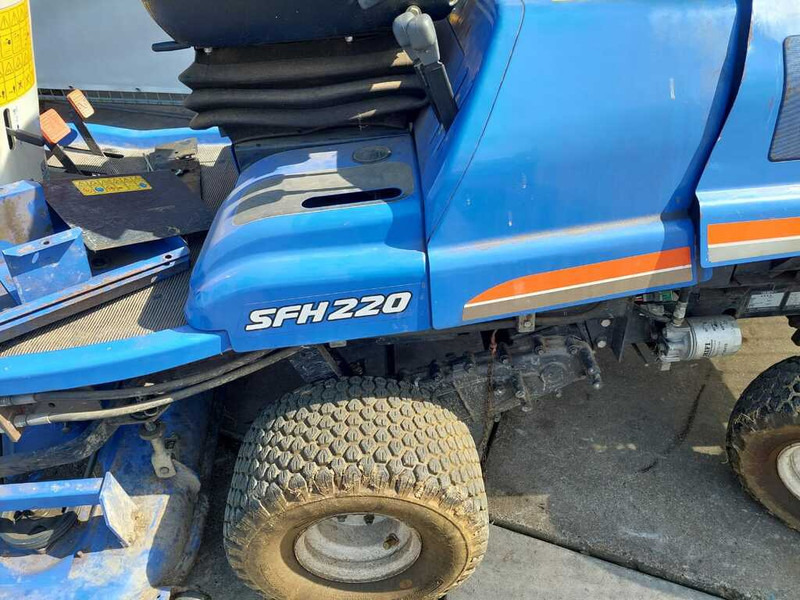 Iseki SFH 220 - Rasenmäher: das Bild 3 Iseki SFH 220 - Rasenmäher: das Bild 3