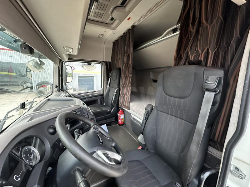 Sattelzugmaschine DAF XF 530: das Bild 8