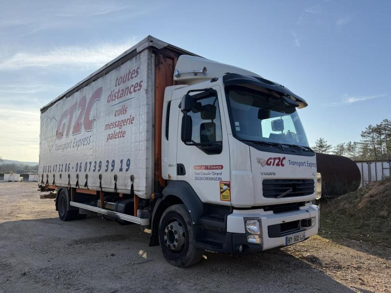 Volvo FL - Plane LKW: das Bild 1 Volvo FL - Plane LKW: das Bild 1